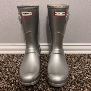 Hunter Rain Boots - women’s 9